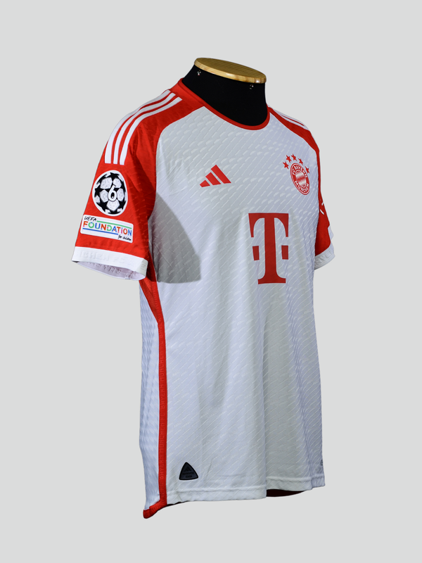 Bayern de Munique 2023/2024 Alphonso Davies - TAM M