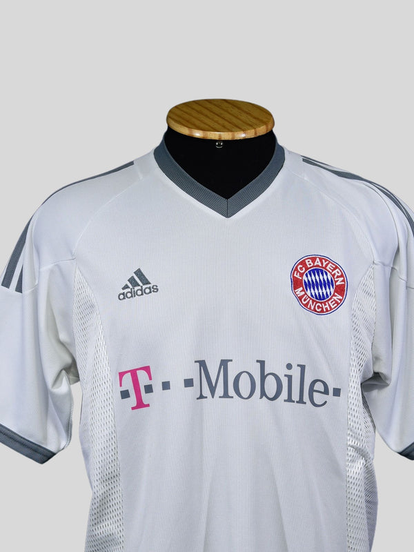 Bayern de Munique 2002/03 - Tam G